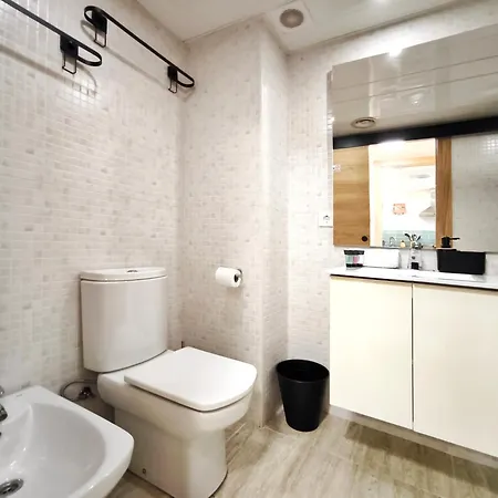 Apartamento 5 Min A Pie De Playa De Lloret De Mar Apartamento *